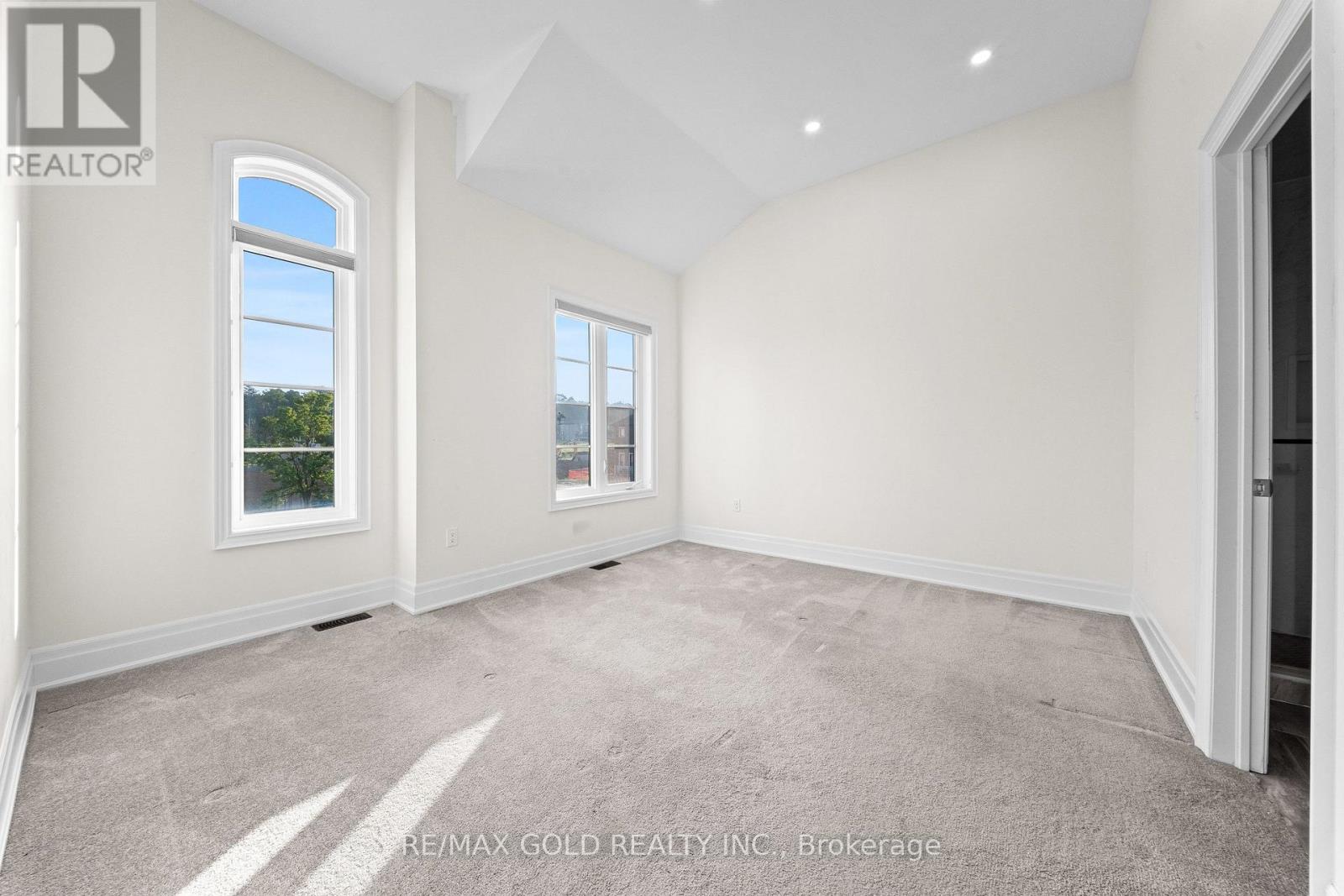 1199 Queens Plate Road E, Oakville, Ontario L6M 5M4 - Photo 32 - W13664474