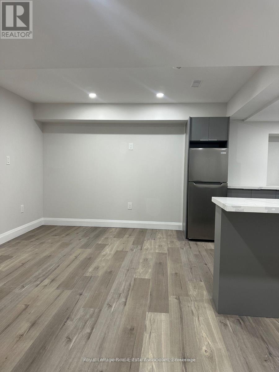 24 Hubbell Road, Brampton, Ontario L6Y 2A5 - Photo 4 - W13664476