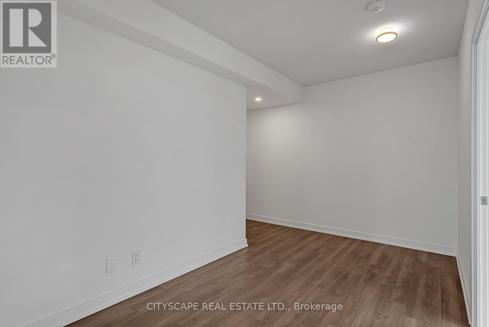 910 - 30 Samuel Wood Way, Toronto, Ontario M9B 1B1 - Photo 4 - W13664496