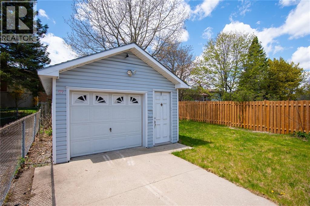 87 Christopher Drive, Waterloo, Ontario  N2J 4J6 - Photo 7 - 40827906