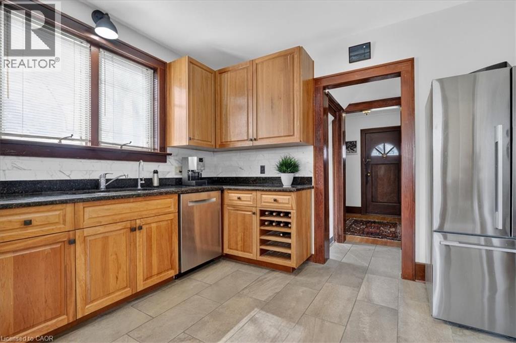 859 Queen's Boulevard, Kitchener, Ontario  N2M 1A6 - Photo 14 - 40829291
