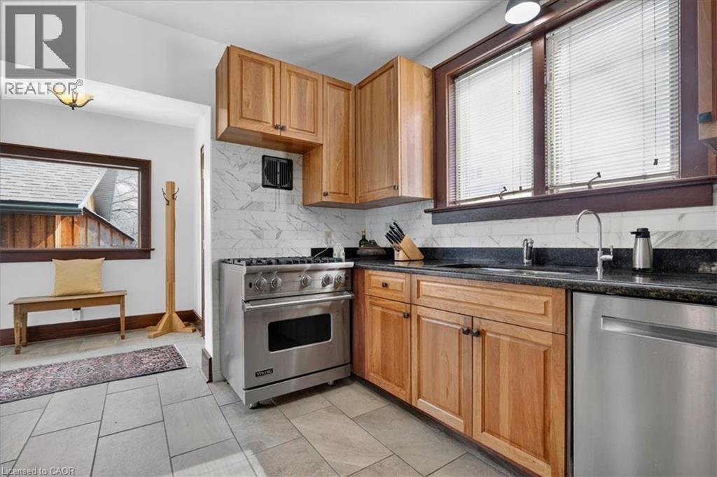 859 Queen's Boulevard, Kitchener, Ontario  N2M 1A6 - Photo 13 - 40829291