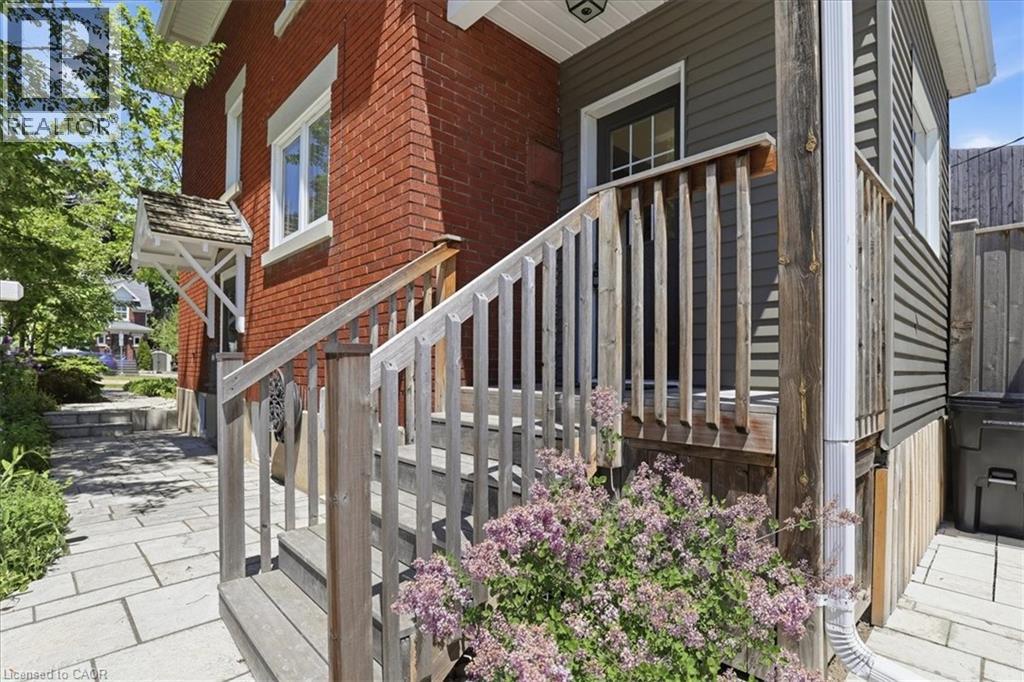 859 Queen's Boulevard, Kitchener, Ontario  N2M 1A6 - Photo 4 - 40829291