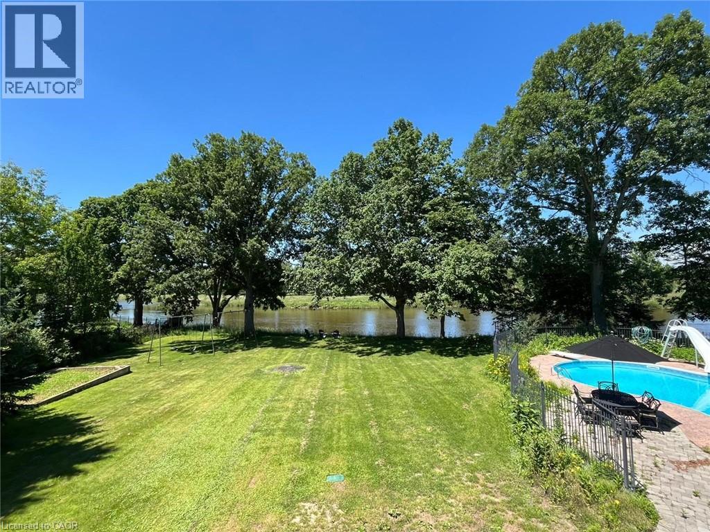 306 Golf Course Road, Conestoga, Ontario  N0B 1N0 - Photo 2 - 40830617