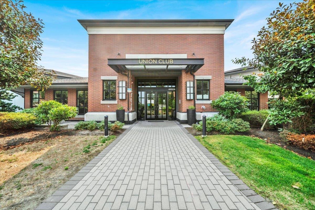 #b208 8150 207 Street, Langley, British Columbia  V2Y 4J3 - Photo 3 - R3154427