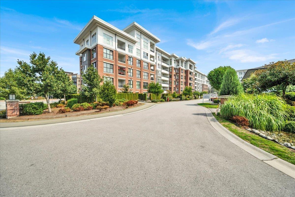 #B208 8150 207 STREET, Langley, British Columbia