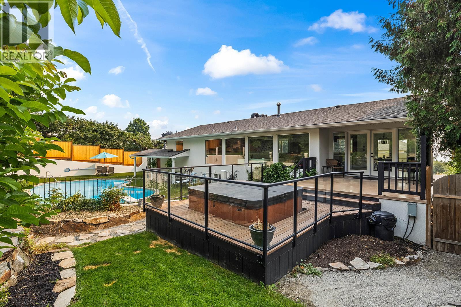 2340 Thacker Drive, West Kelowna, British Columbia  V1Z 1V8 - Photo 43 - 10396919