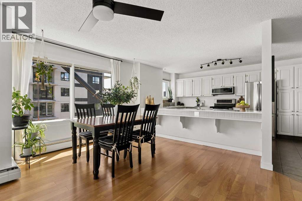 840, 540 14 Avenue SW, Calgary, Alberta  T2R 0M6 - Photo 3 - A2317939
