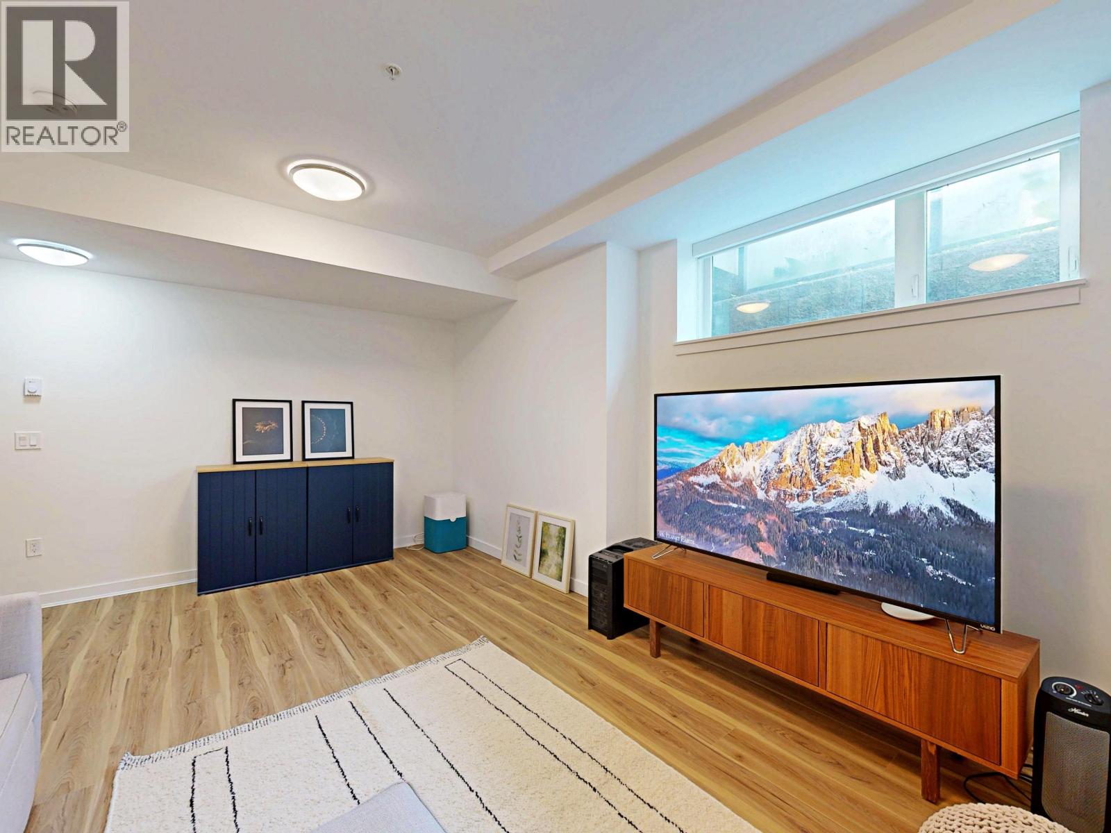 4527 Earles Street, Vancouver, British Columbia  V5R 3R1 - Photo 14 - R3154898