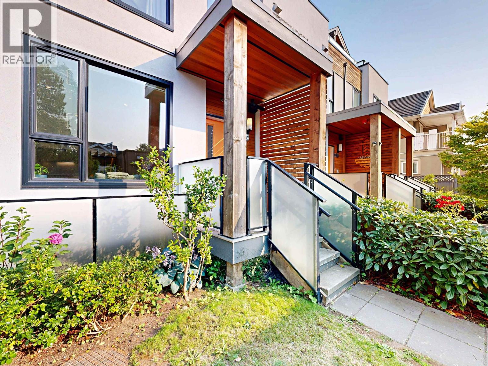 4527 Earles Street, Vancouver, British Columbia  V5R 3R1 - Photo 36 - R3154898