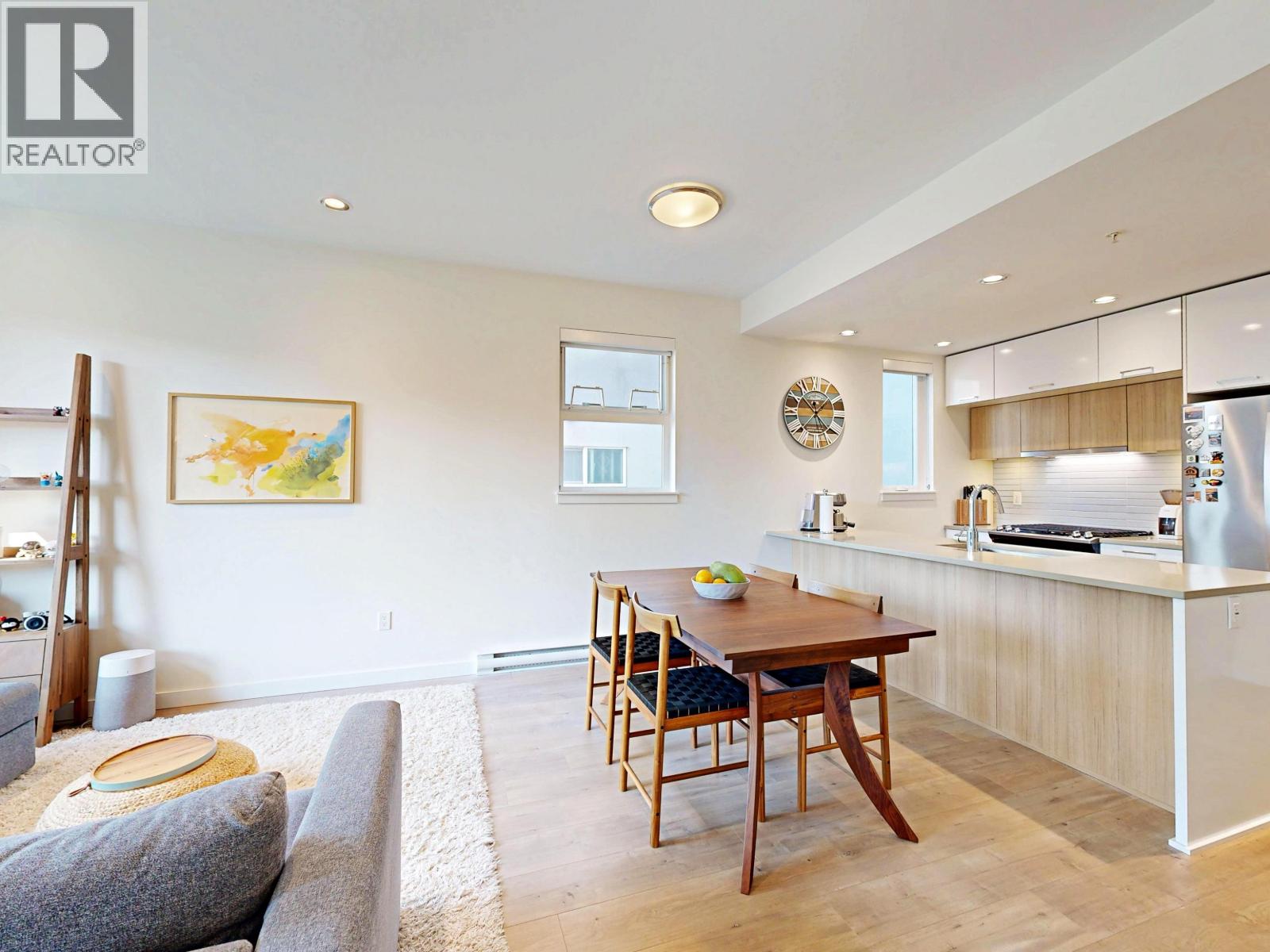 4527 Earles Street, Vancouver, British Columbia  V5R 3R1 - Photo 7 - R3154898