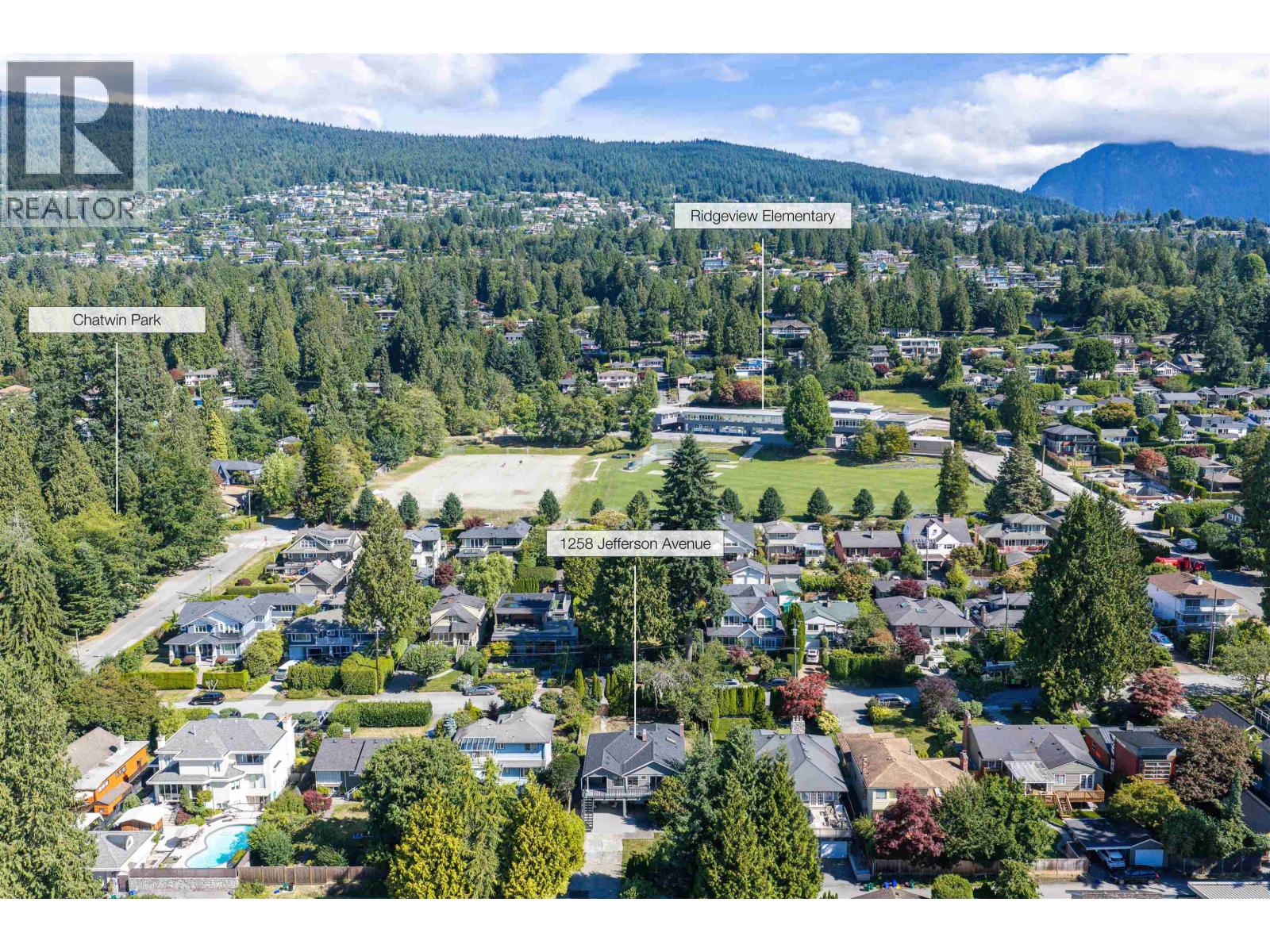 1258 Jefferson Avenue, West Vancouver, British Columbia  V7T 2B1 - Photo 2 - R3154901