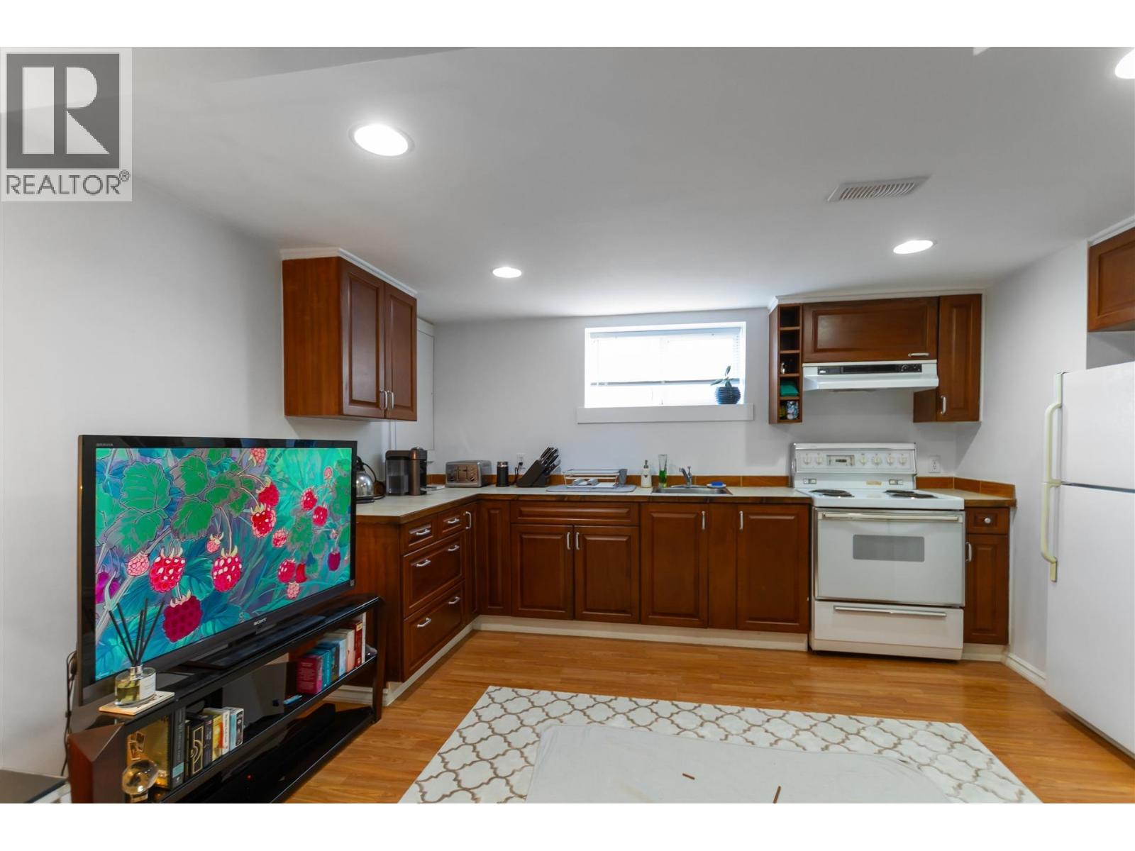 1925 Adanac Street, Vancouver, British Columbia  V5L 2E5 - Photo 16 - R3154903
