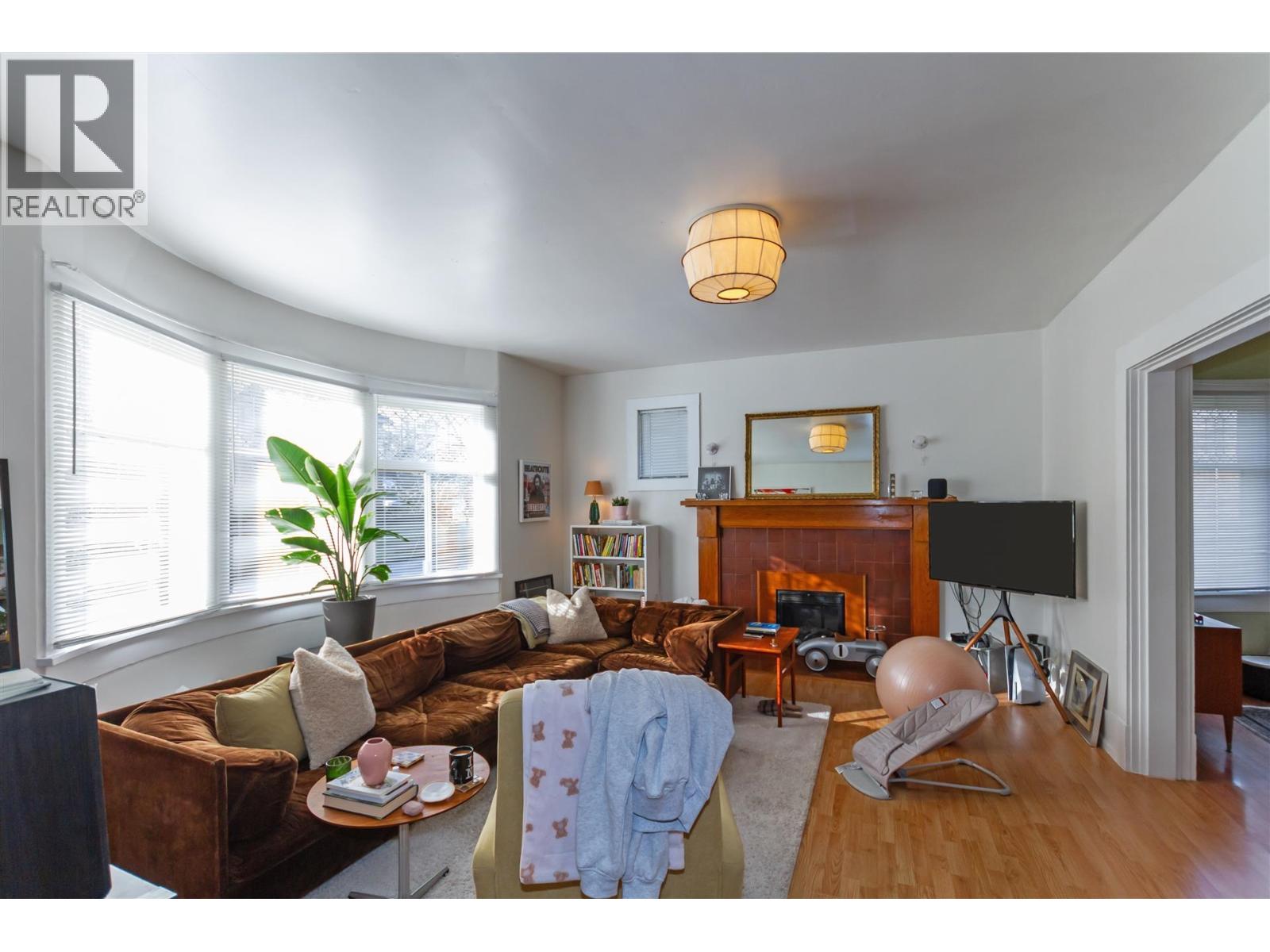 1925 Adanac Street, Vancouver, British Columbia  V5L 2E5 - Photo 7 - R3154903