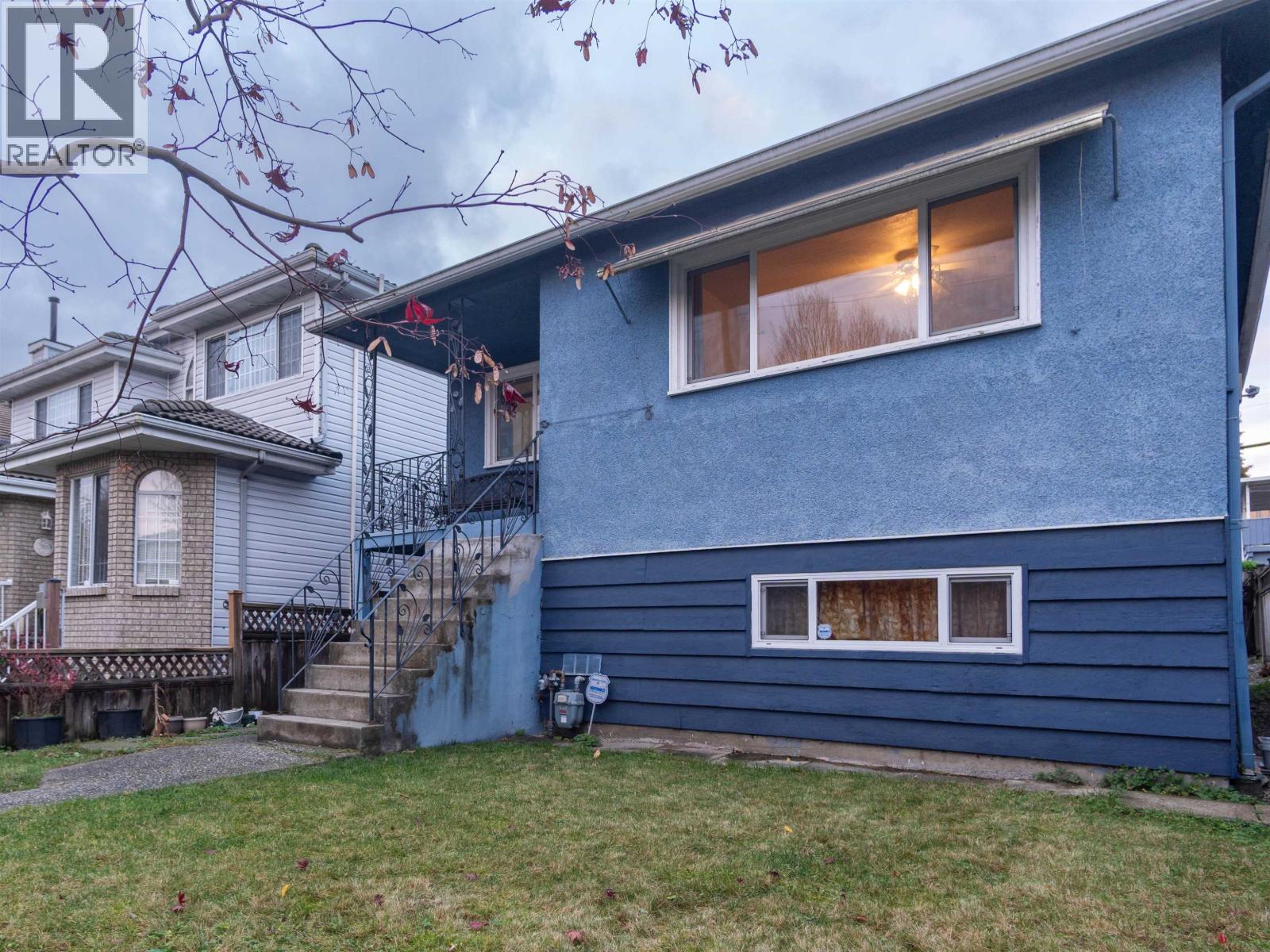 4458 Skeena Street, Vancouver, British Columbia  V5R 2L9 - Photo 2 - R3154907
