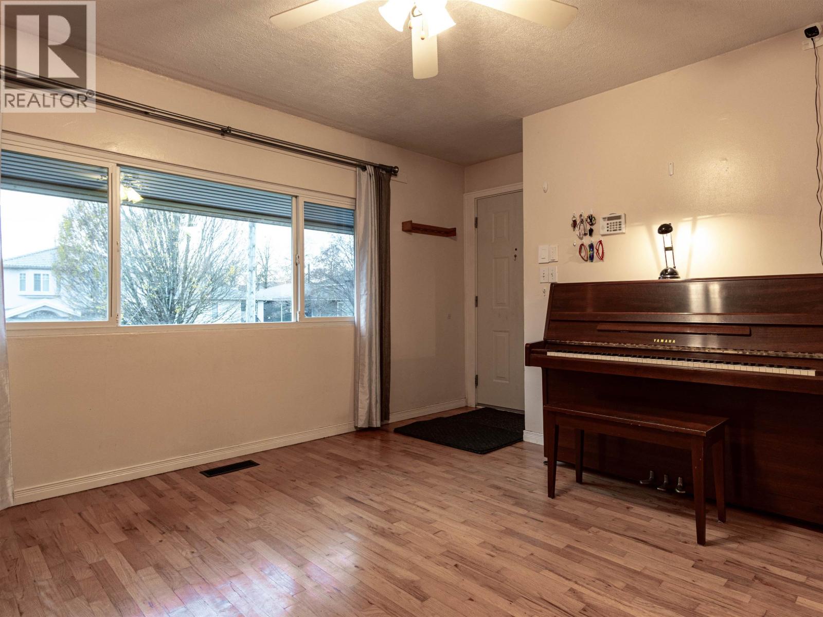 4458 Skeena Street, Vancouver, British Columbia  V5R 2L9 - Photo 4 - R3154907