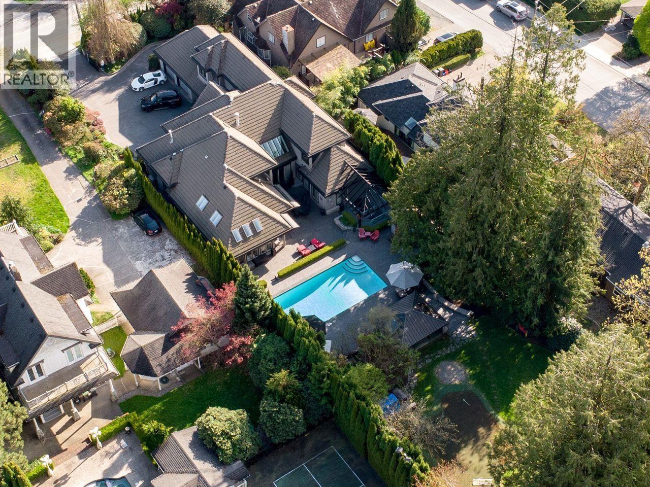 805 Rochester Avenue, Coquitlam, British Columbia  V3K 2W3 - Photo 2 - R3154917