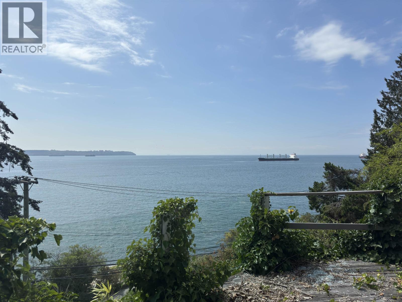 3699 SUNSET LANE, West Vancouver, British Columbia