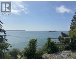 3699 SUNSET LANE, West Vancouver, British Columbia