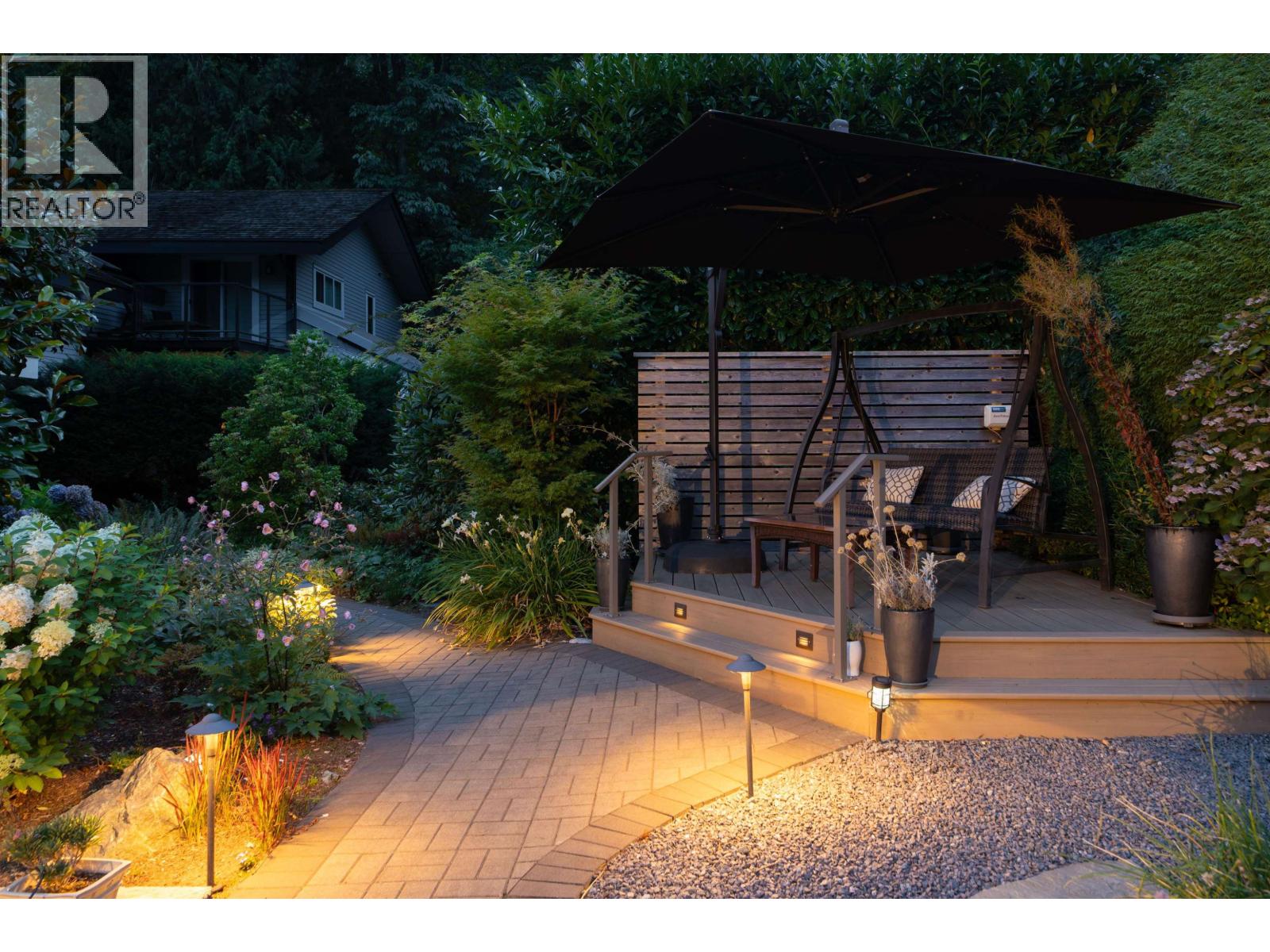 6955 Odlum Court, West Vancouver, British Columbia  V7W 3B6 - Photo 33 - R3154922