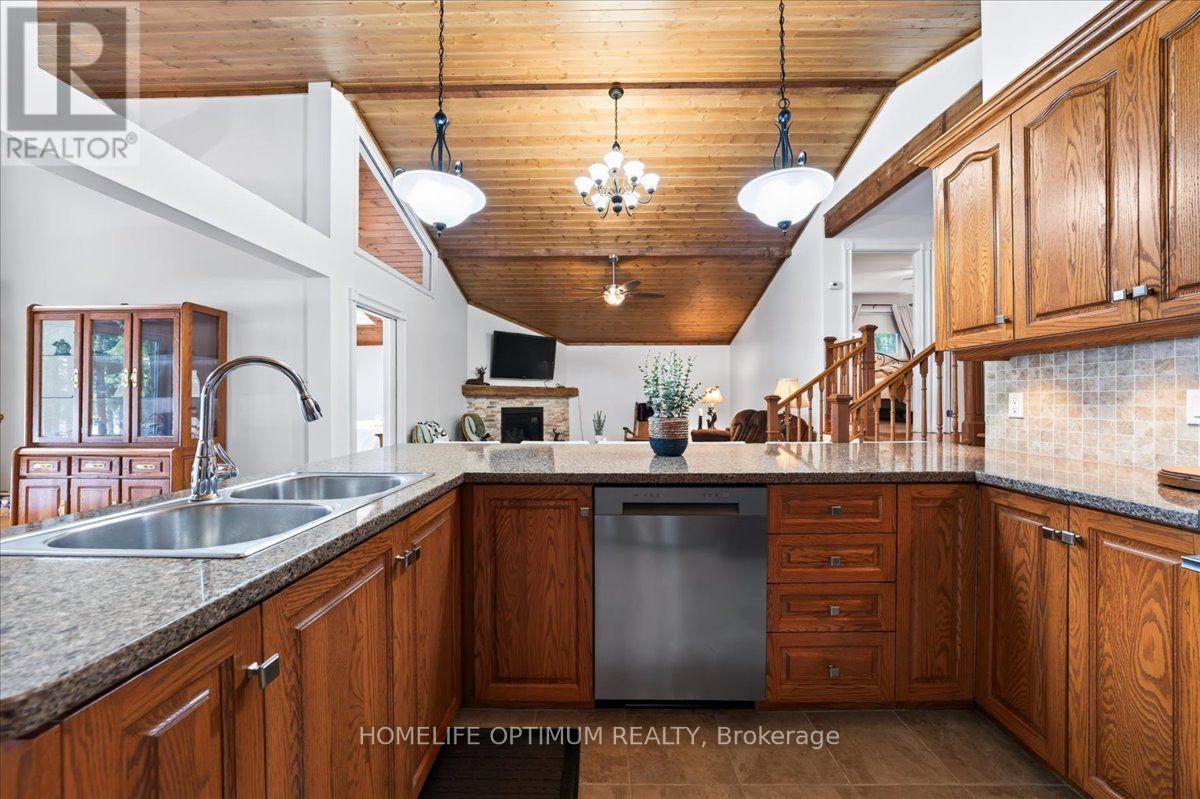 1195 Lakeshore Drive N, Bracebridge, Ontario  P1L 1X3 - Photo 20 - X13660676