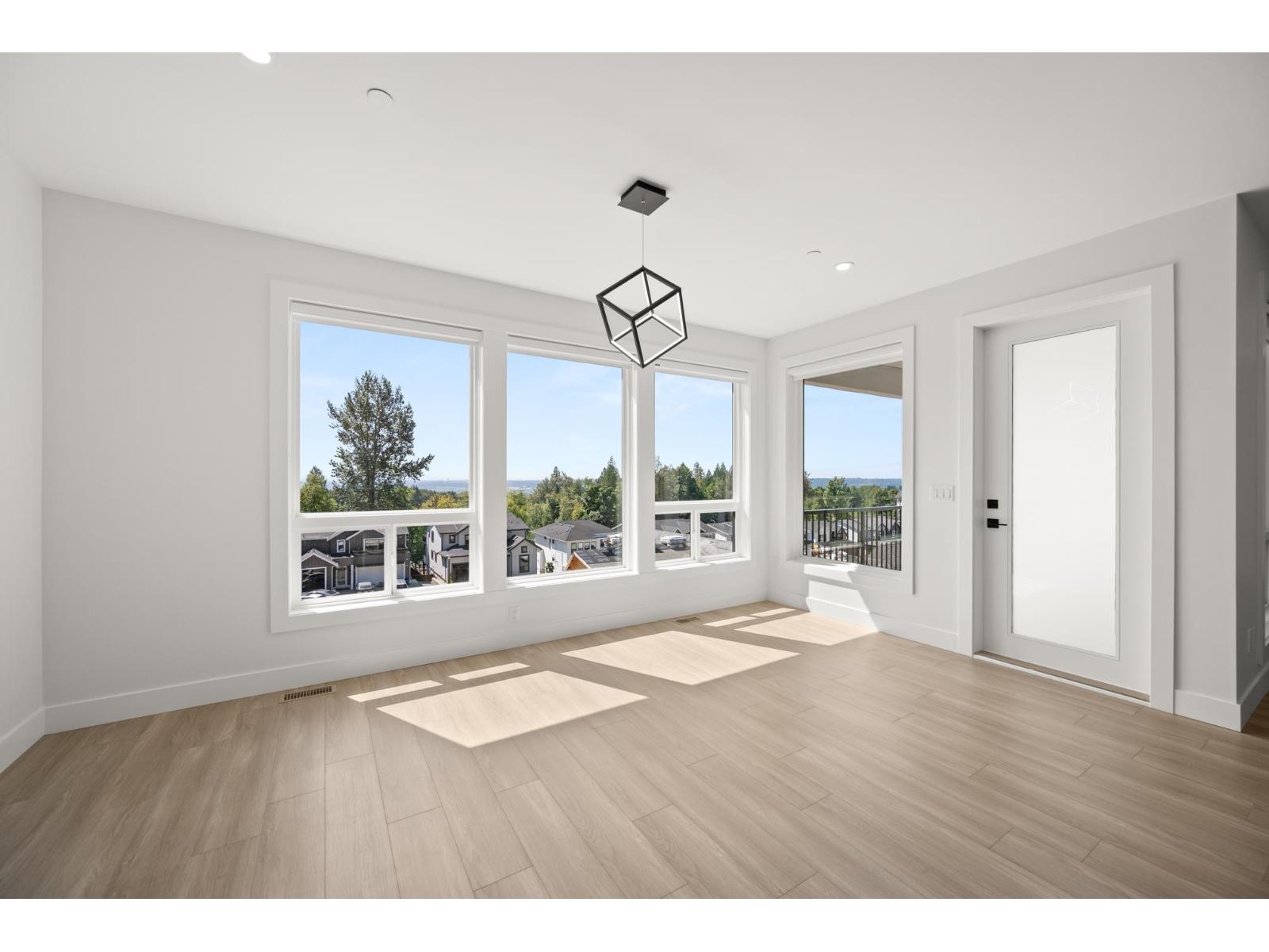 34030 Parr Avenue, Mission, British Columbia  V2V 6B2 - Photo 4 - R3154149
