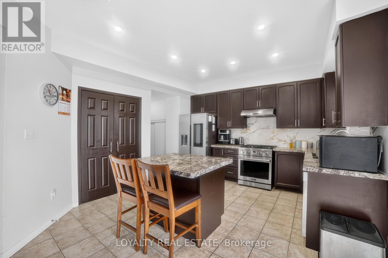 5 Southam Street, Ajax, Ontario  L1Z 1R6 - Photo 10 - E13664614