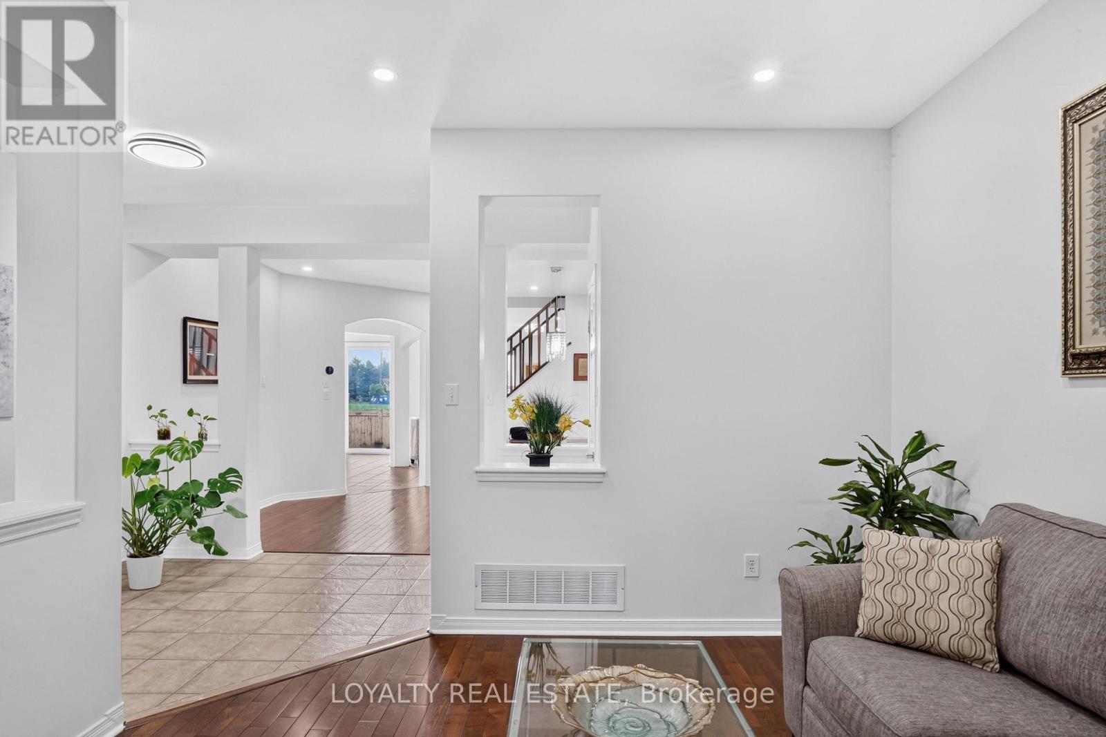5 Southam Street, Ajax, Ontario  L1Z 1R6 - Photo 3 - E13664614