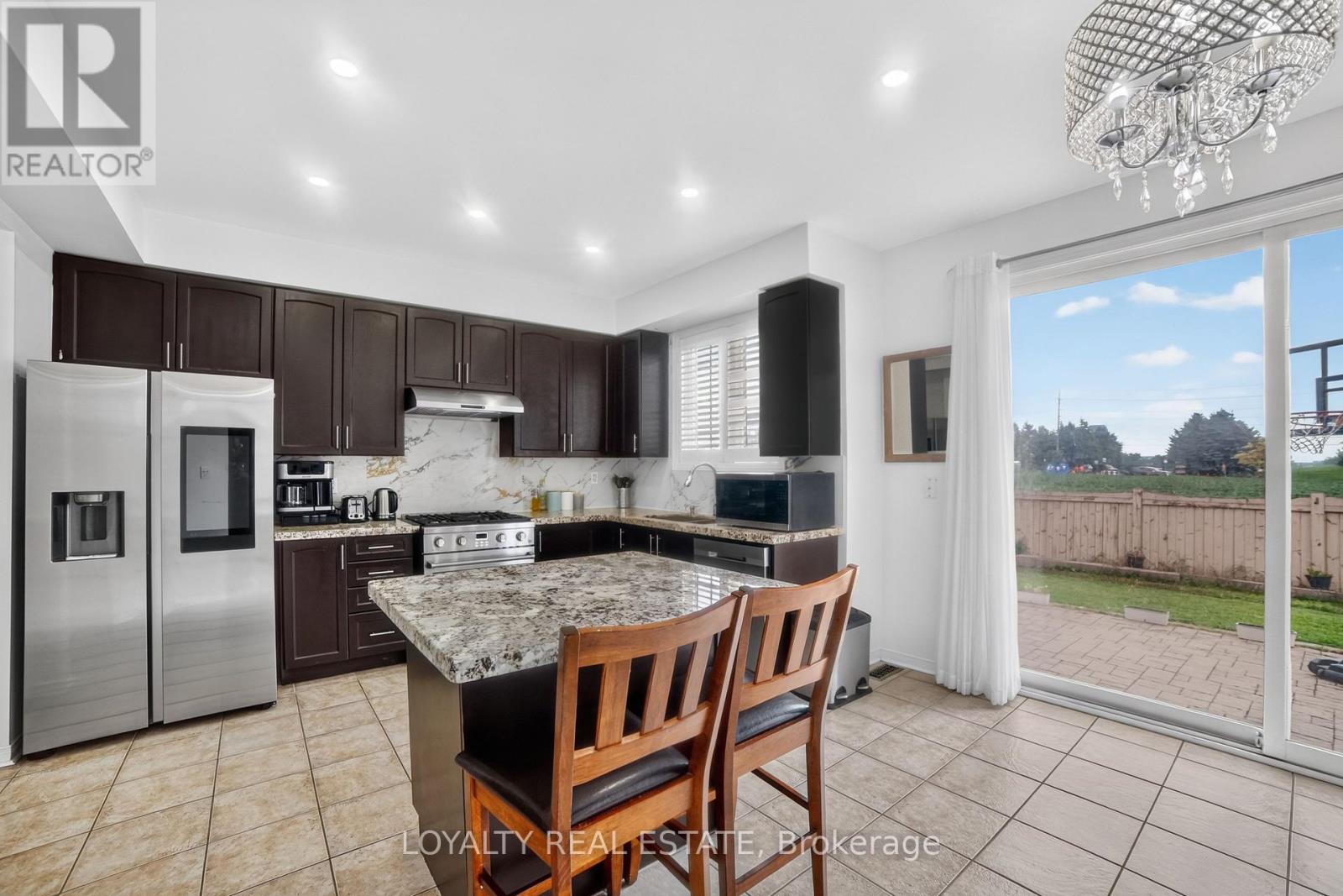 5 Southam Street, Ajax, Ontario  L1Z 1R6 - Photo 8 - E13664614