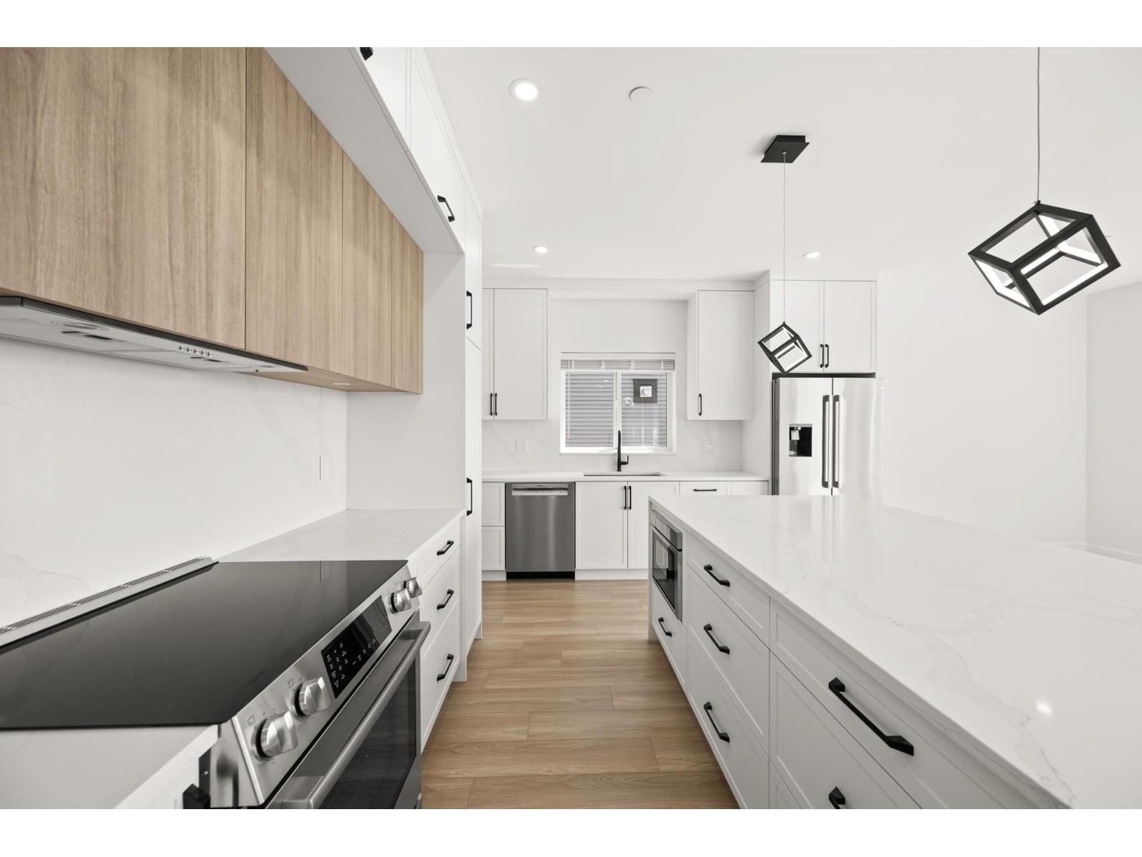 34030 Parr Avenue, Mission, British Columbia  V2V 6B2 - Photo 8 - R3154149