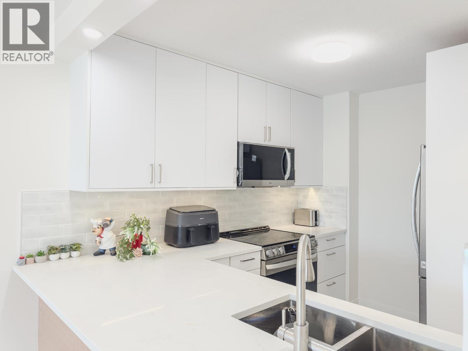 311 4893 Clarendon Street, Vancouver, British Columbia  V5R 3J3 - Photo 4 - R3154526