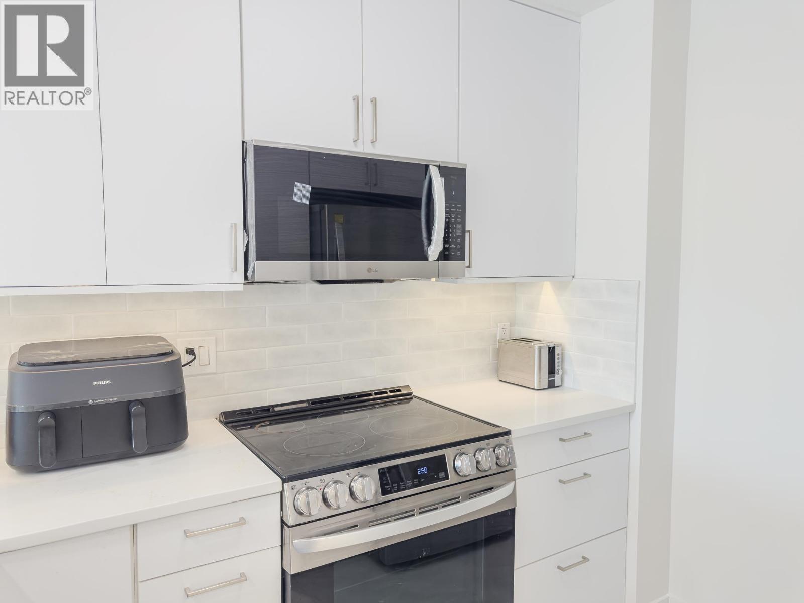 311 4893 Clarendon Street, Vancouver, British Columbia  V5R 3J3 - Photo 2 - R3154526