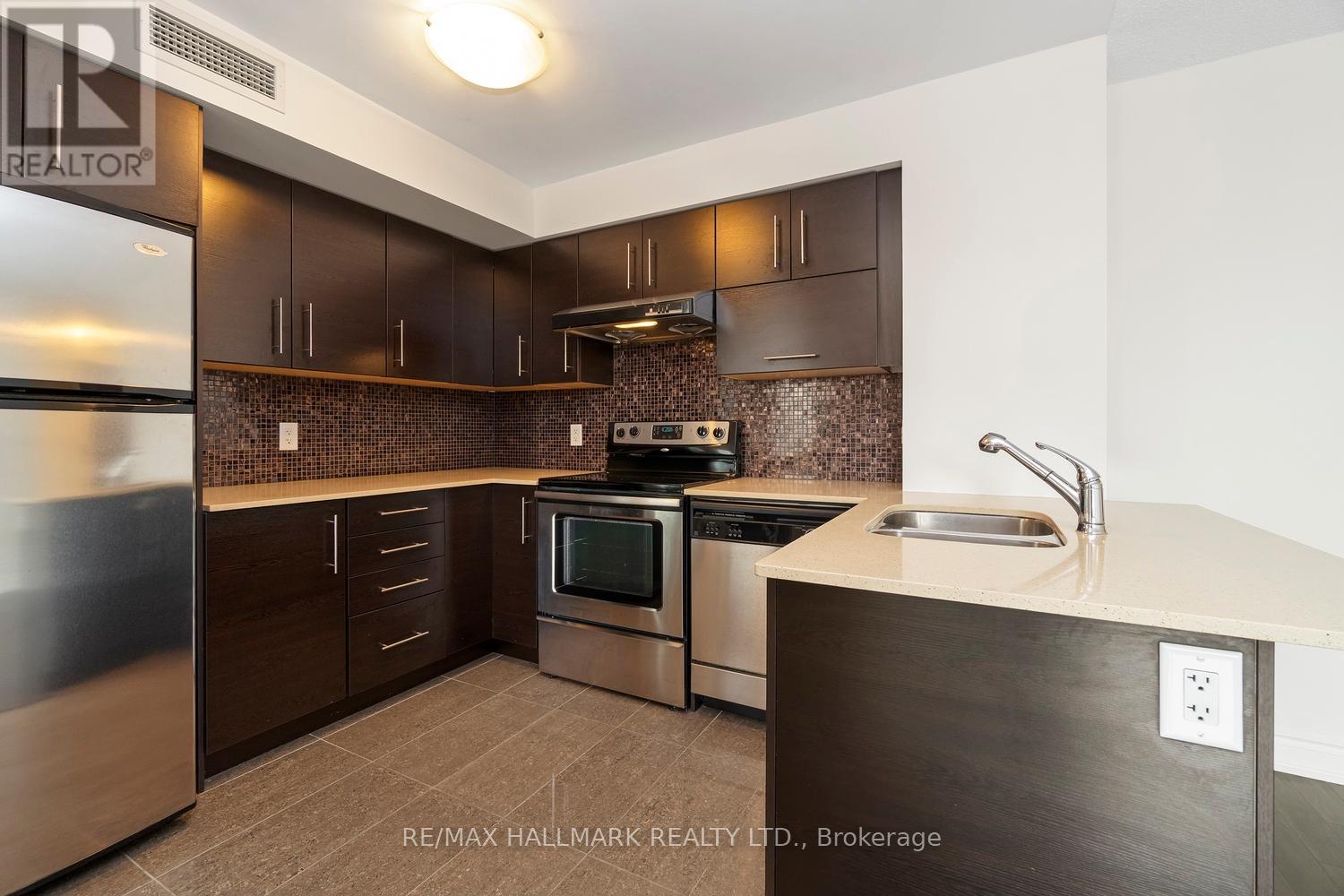 308 - 253 South Park Road, Markham, Ontario L3T 0B4 - Photo 9 - N13664594