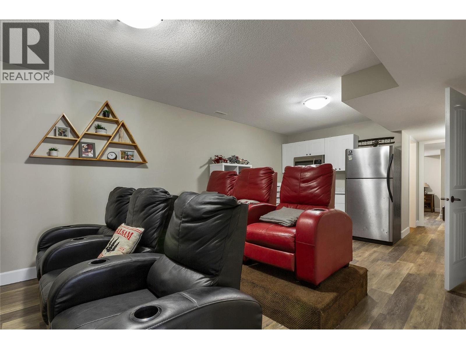 1449 Red Mountain Place, Vernon, British Columbia  V1B 4A3 - Photo 41 - 10387748
