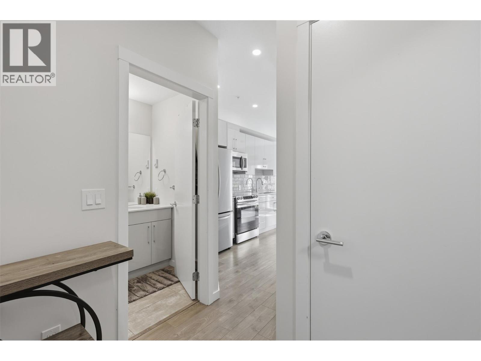1880 Hugh Allan Drive Unit# 306, Kamloops, British Columbia  V1S 0E8 - Photo 10 - 10391507