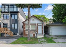 2 MULBERRY CRESCENT, Toronto, Ontario
