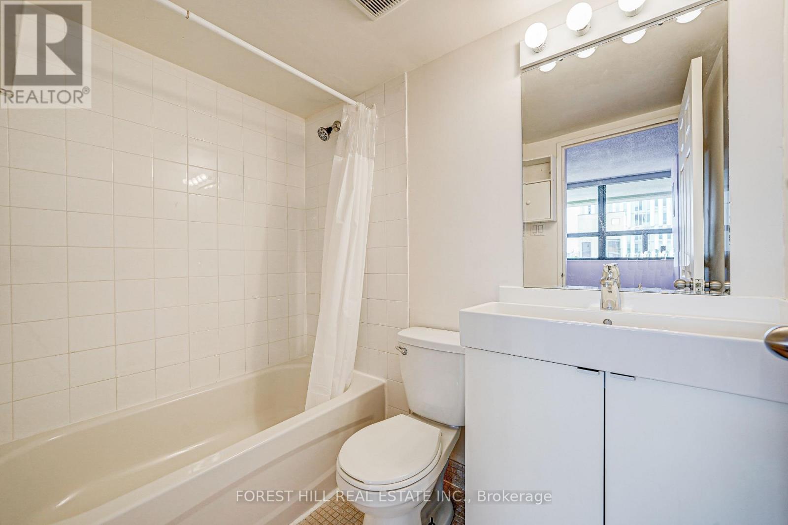 728 - 60 St. Patrick Street, Toronto, Ontario  M5T 2X5 - Photo 17 - C13593954