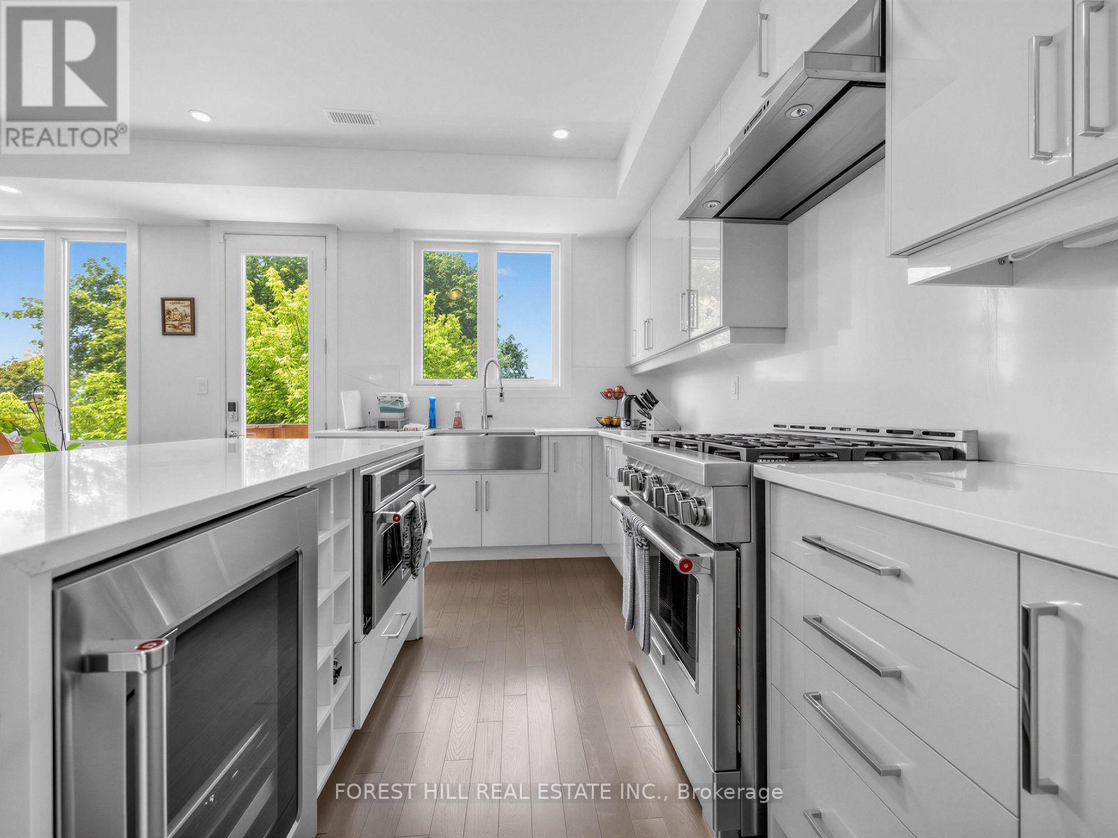 2996 Weston Road, Toronto, Ontario  M9M 2S7 - Photo 8 - W13627250