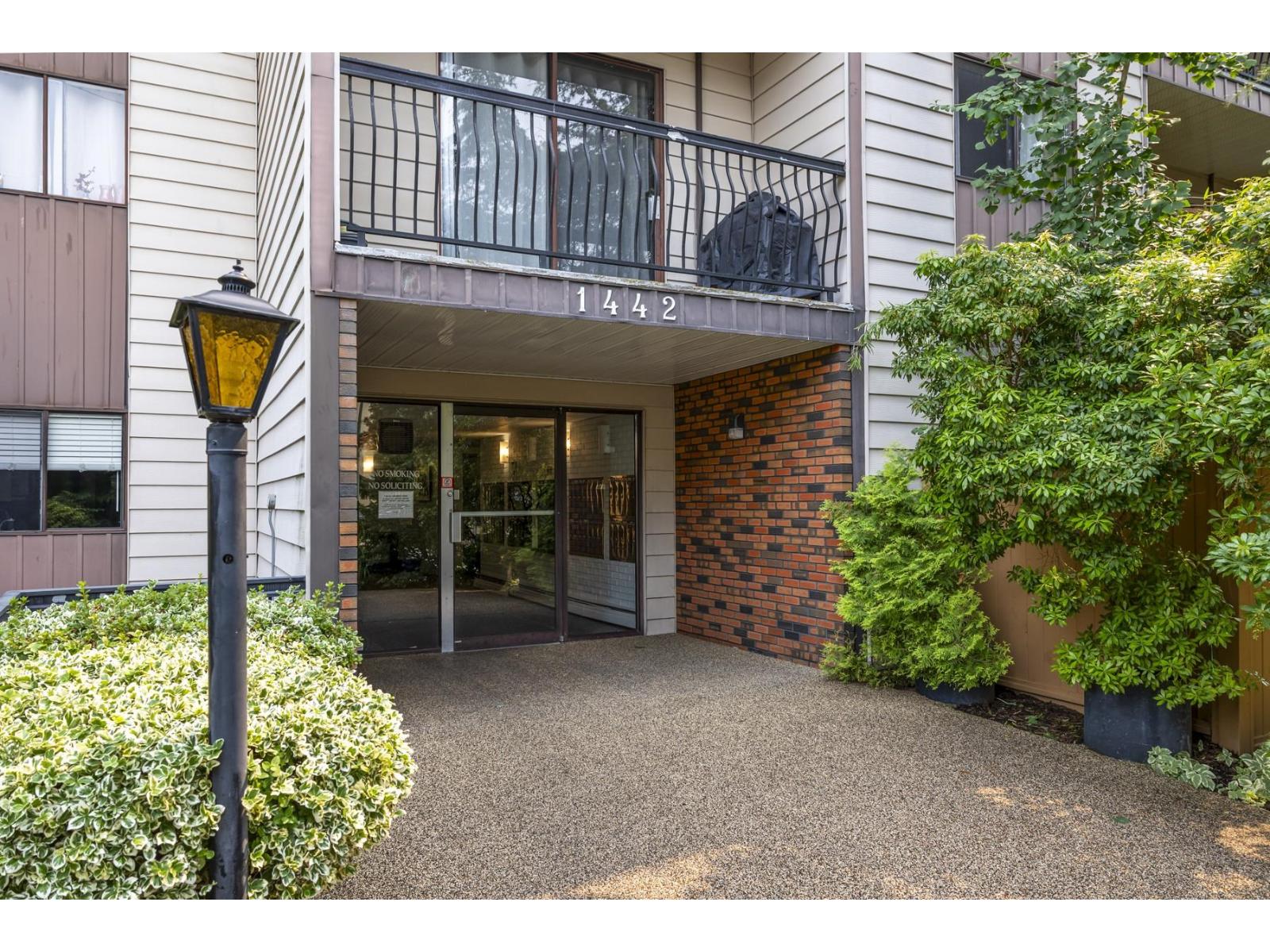 306 1442 Blackwood Street, White Rock, British Columbia  V4B 3V5 - Photo 4 - R3154936