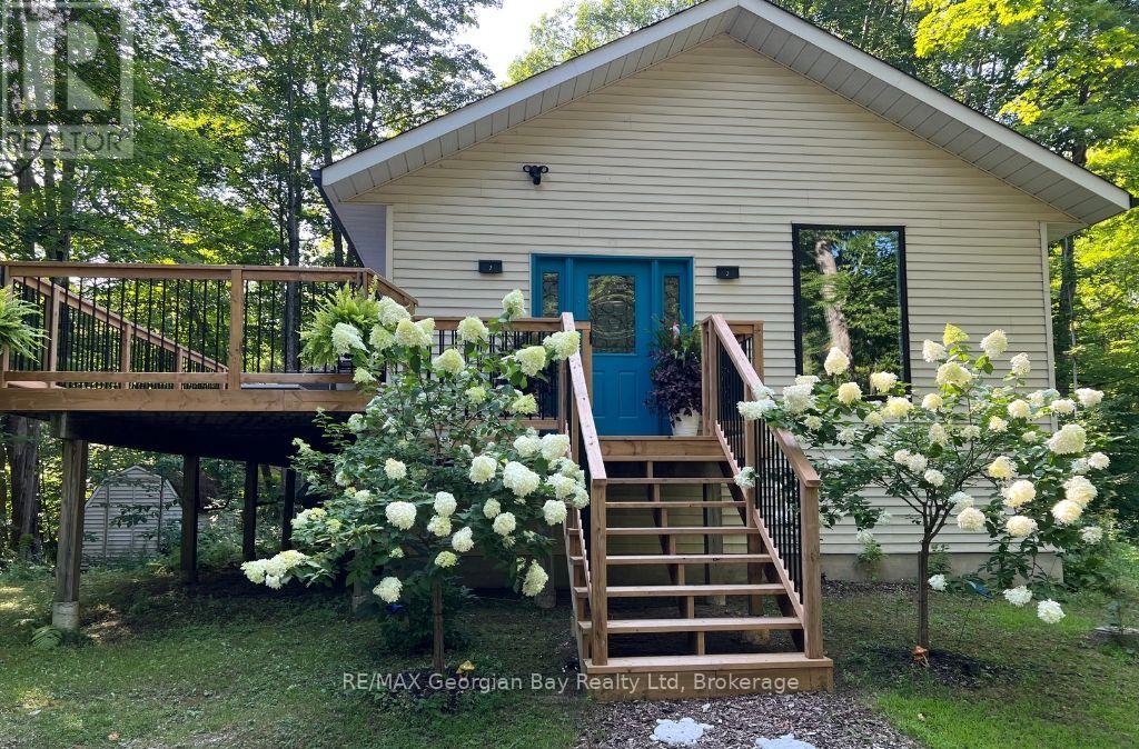 2 Belle Vue Avenue, Tiny, Ontario  L9M 0H5 - Photo 2 - S12951088