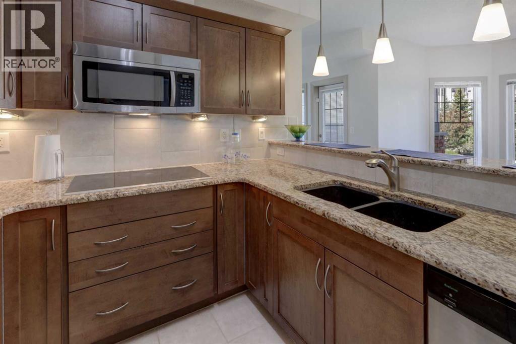 220, 70 Royal Oak Plaza NW, Calgary, Alberta  T3G 0C1 - Photo 5 - A2320144