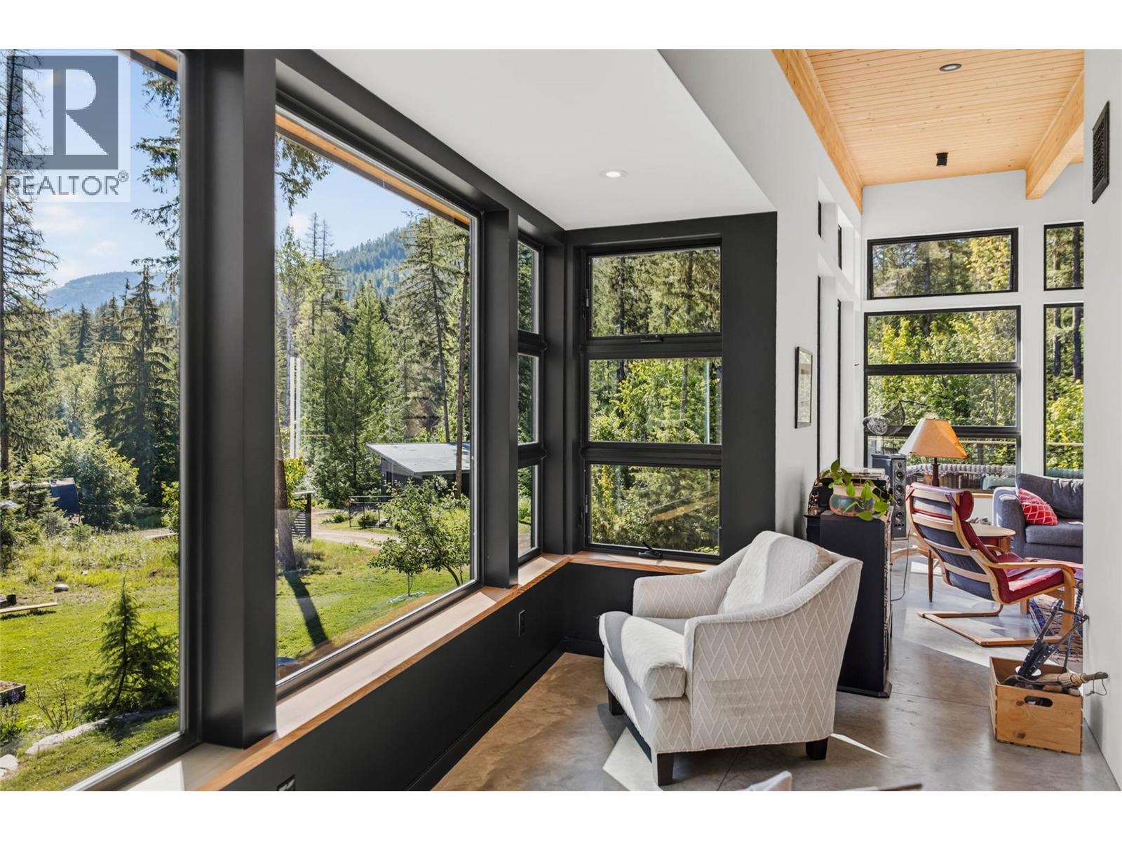 4135 Kays Road, Nelson, British Columbia  V1L 6V9 - Photo 21 - 10393026