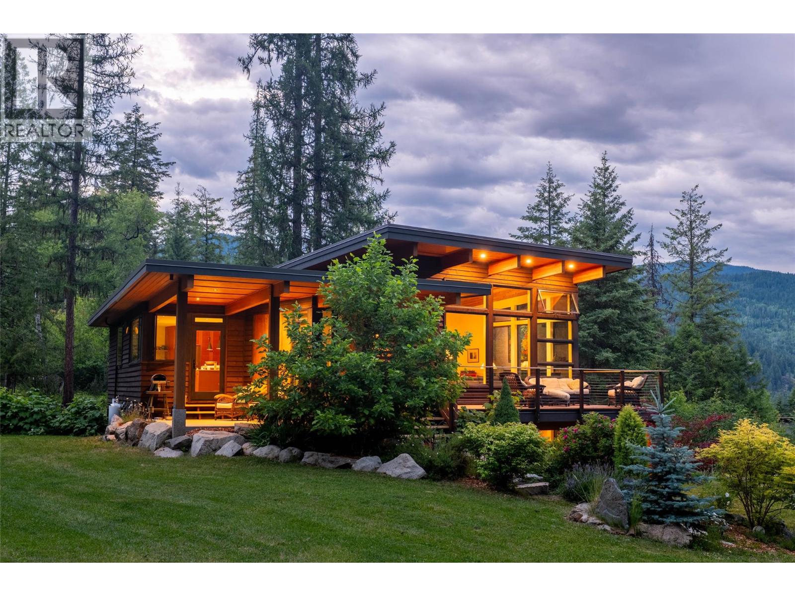 4135 Kays Road, Nelson, British Columbia