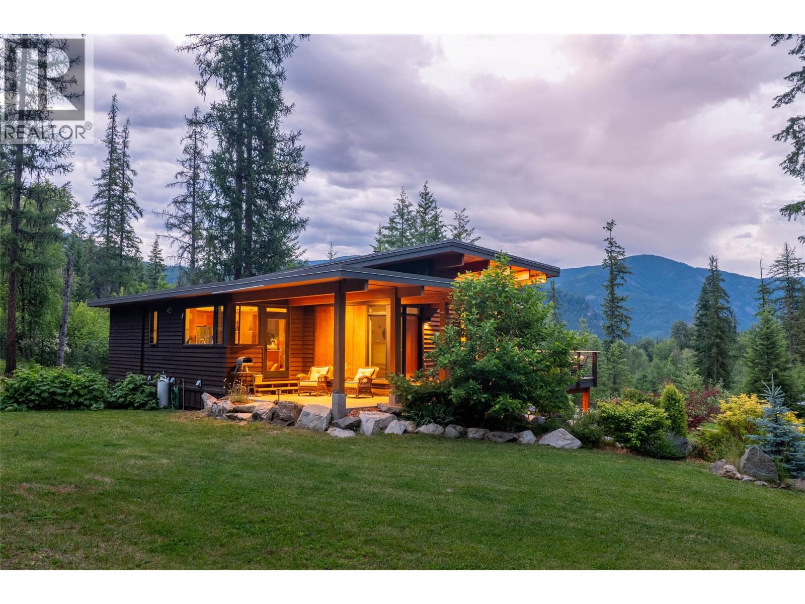 4135 Kays Road, Nelson, British Columbia  V1L 6V9 - Photo 82 - 10393026