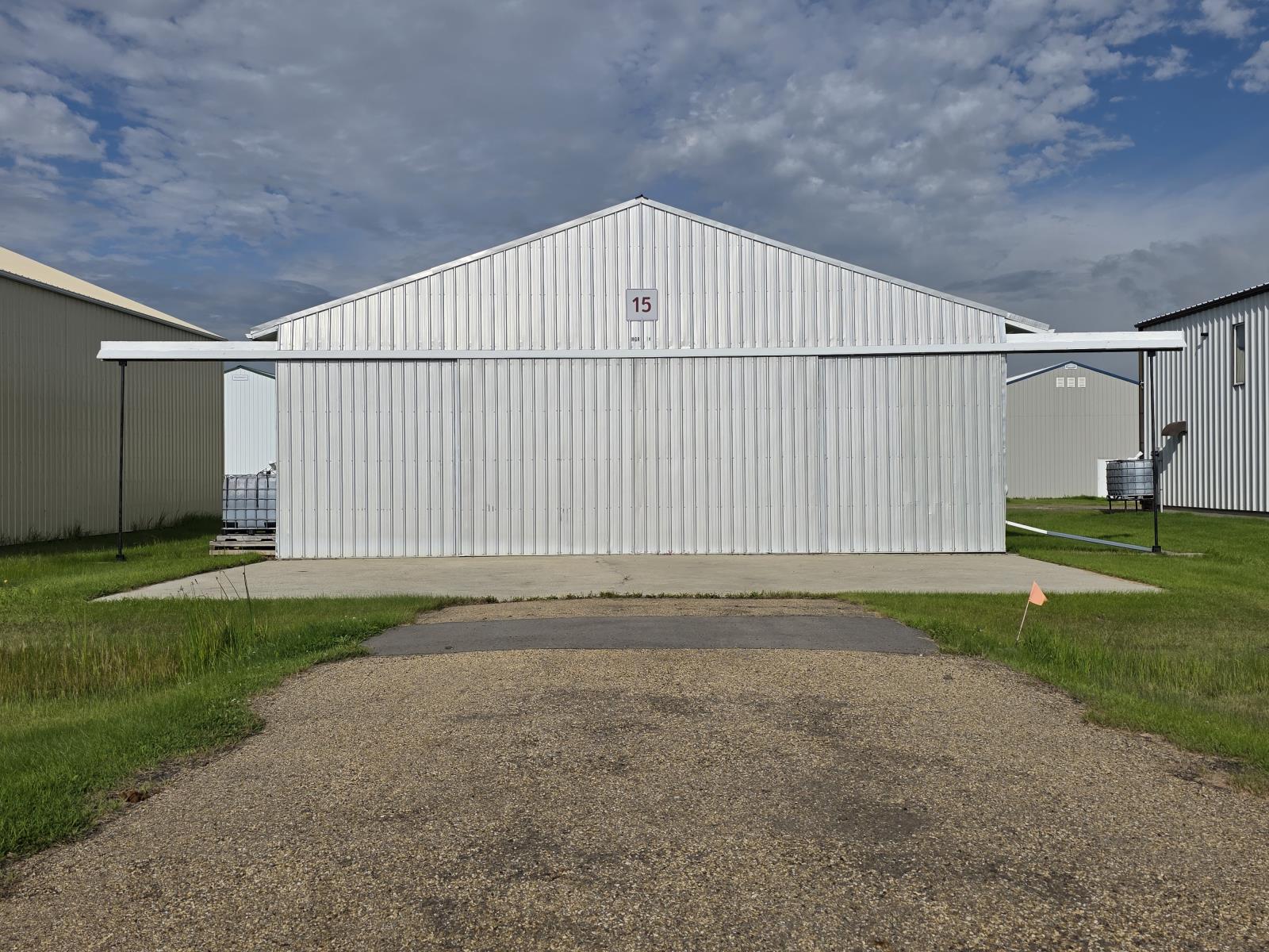 Hangar 15, 55072 Range Road 214, josephburg, Alberta