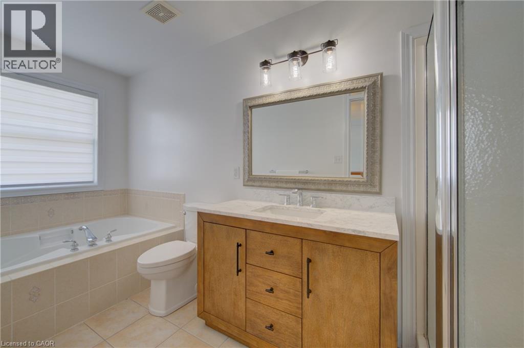 729 Keats Way, Waterloo, Ontario  N2T 2Y2 - Photo 17 - 40837561