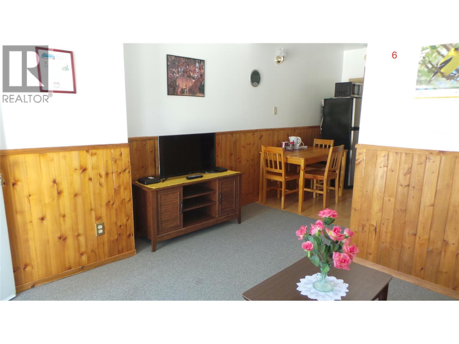 6532 Wasa Lake Park Drive, Wasa, British Columbia  V0B 2K0 - Photo 15 - 10395311