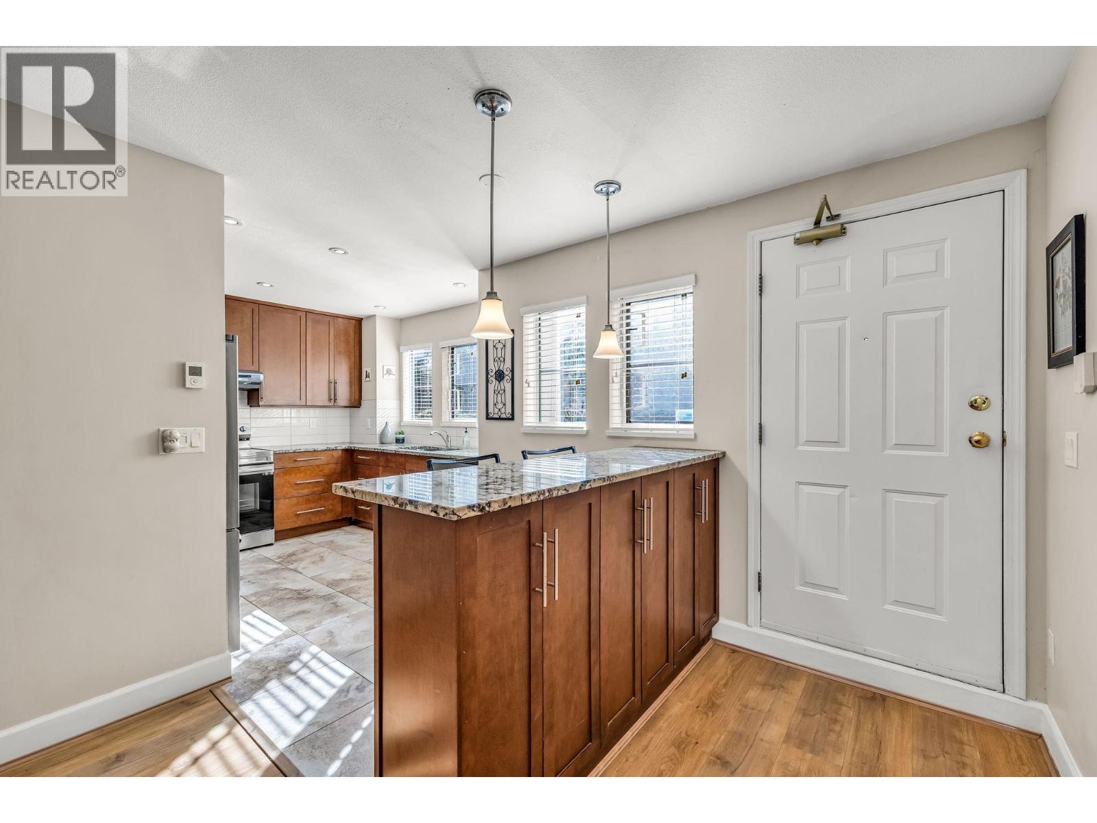 103 245 W 15th Street, North Vancouver, British Columbia  V7M 1S3 - Photo 10 - R3131925