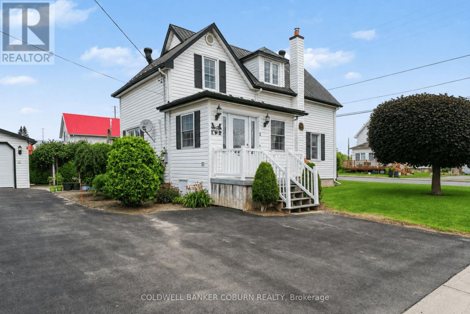 1 Hummel Street, North Dundas, Ontario K0C 1H0 - Photo 2 - X13664674
