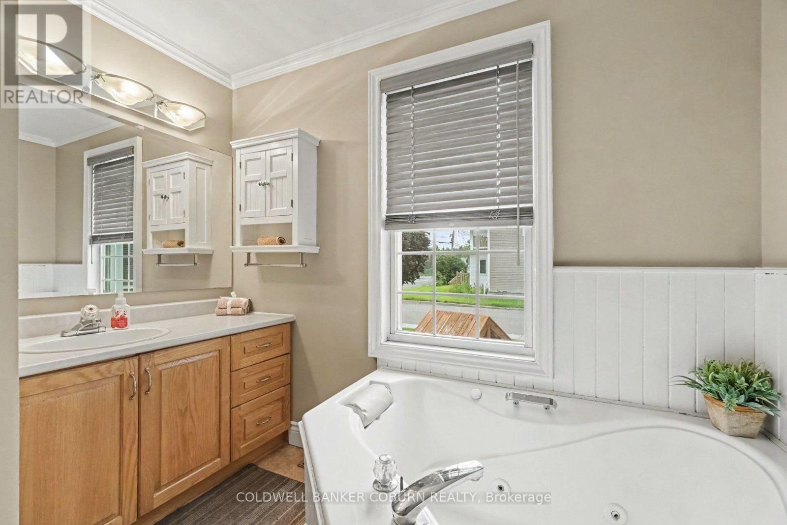 1 Hummel Street, North Dundas, Ontario  K0C 1H0 - Photo 23 - X13664674